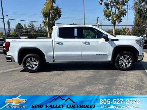 2024 GMC Sierra 1500 SLT