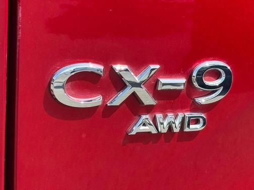 2022 Mazda CX-9 Touring Plus
