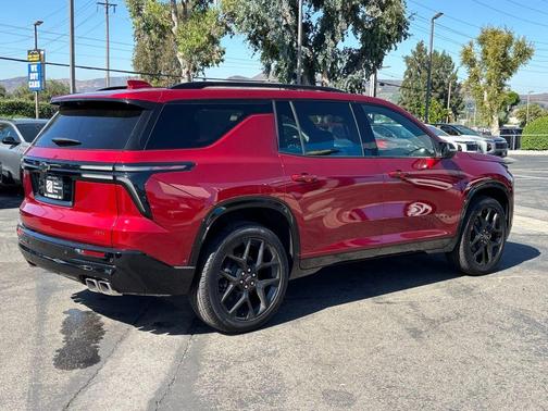 2025 Chevrolet Traverse RS