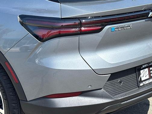 2025 Chevrolet Equinox EV LT 1