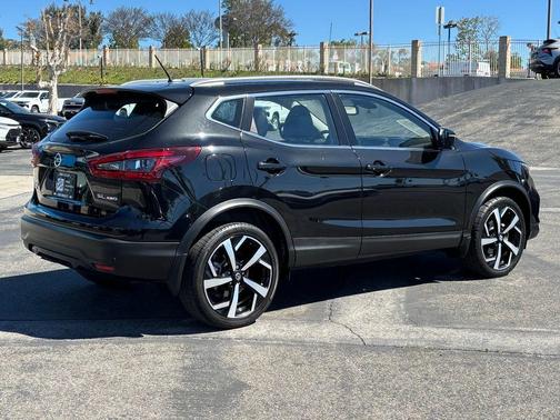 2021 Nissan Rogue Sport SL