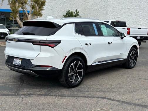 2024 Chevrolet Equinox EV LT