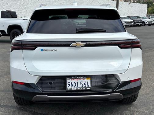 2024 Chevrolet Equinox EV LT