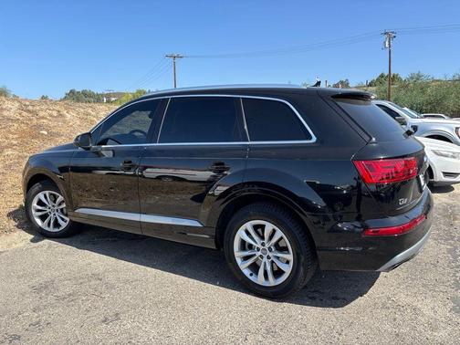 2019 Audi Q7 55 Premium Plus