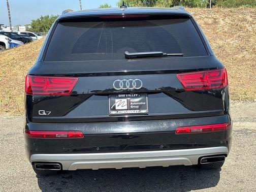 2019 Audi Q7 55 Premium Plus