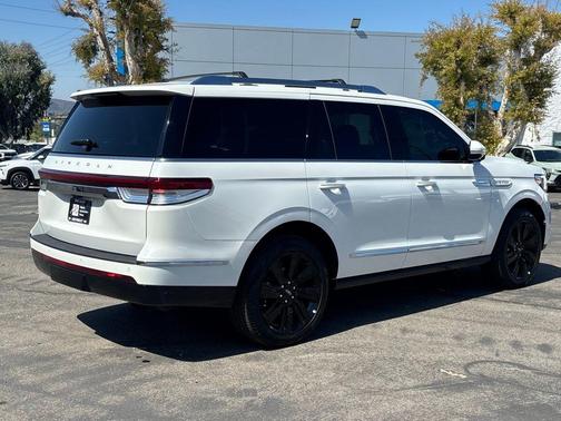 2024 Lincoln Navigator Reserve