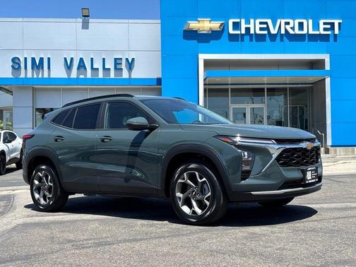 2025 Chevrolet Trax LT