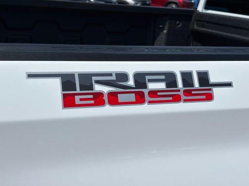2025 Chevrolet Silverado 1500 LT Trail Boss