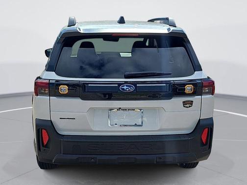 Crystal White Pearl 2026 Subaru Outback Wilderness