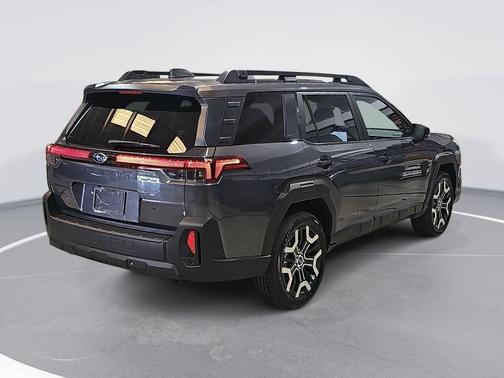 Magnetite Gray Metallic 2026 Subaru Outback Touring XT