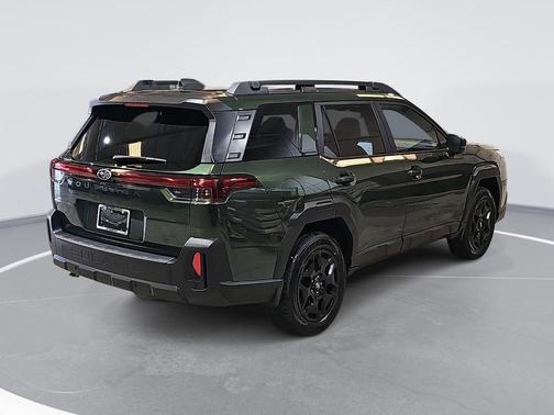 Deep Emerald Green Pearl 2026 Subaru Outback Limited