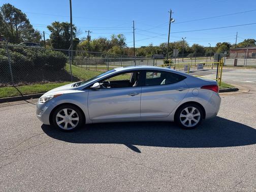2013 Hyundai ELANTRA Limited