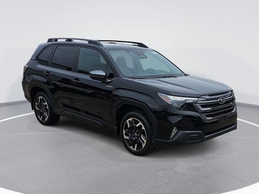 Crystal Black Silica 2026 Subaru Forester Hybrid Premium