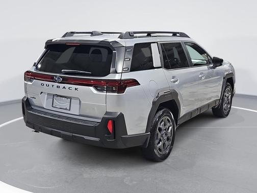 Ice Silver Metallic 2026 Subaru Outback Premium