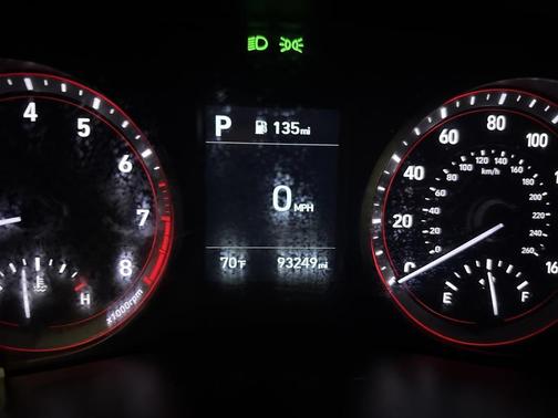 2019 Hyundai Veloster 2