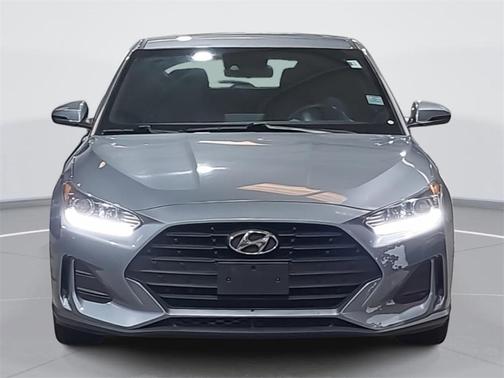 2019 Hyundai Veloster 2