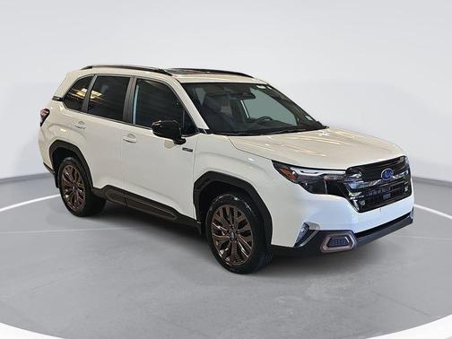 Crystal White Pearl 2026 Subaru Forester Hybrid Sport