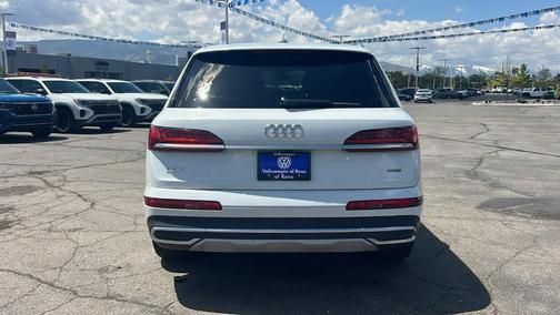 2021 Audi Q7 55 Premium Plus