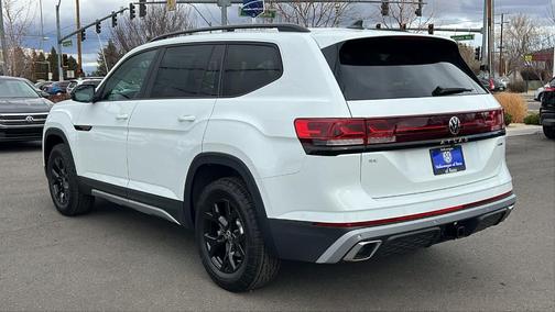 2025 Volkswagen Atlas 2.0T Peak Edition