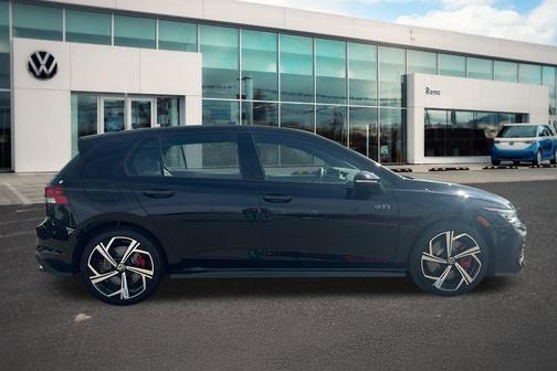 2025 Volkswagen Golf GTI 2.0T SE
