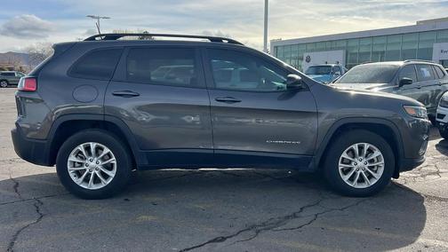 2022 Jeep Cherokee Latitude Lux