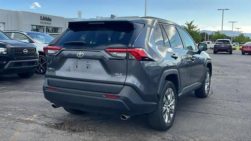 2022 Toyota RAV4 XLE Premium