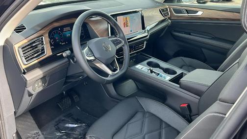 2025 Volkswagen Atlas 2.0T SE