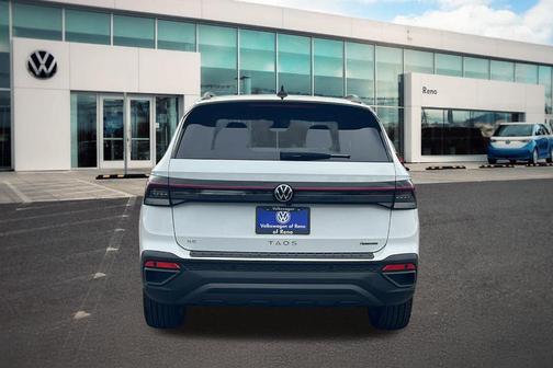 2025 Volkswagen Taos 1.5T SE Black