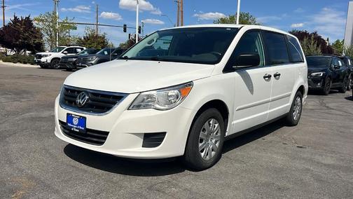 2011 Volkswagen Routan S