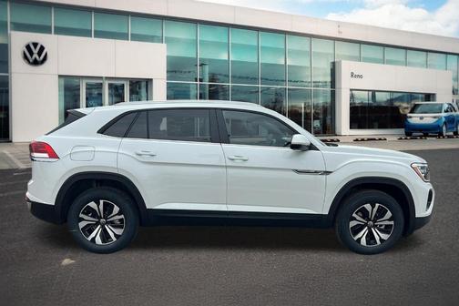 Opal White Pearl 2026 Volkswagen Atlas Cross Sport 2.0T SE