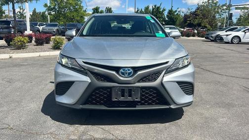 Celestial Silver Metallic 2020 Toyota Camry Hybrid SE