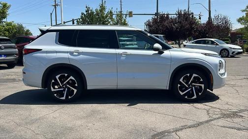 2022 Mitsubishi Outlander SEL