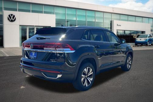 Deep Black Pearl 2026 Volkswagen Atlas Cross Sport 2.0T SE