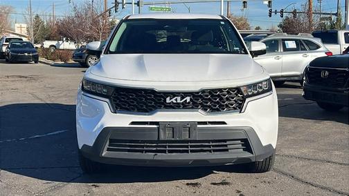 2022 Kia Sorento LX