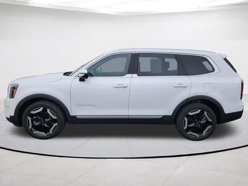 Glacial White Pearl 2024 Kia Telluride EX