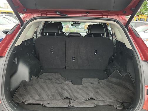 Red 2023 Kia Sportage SX