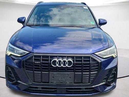 Navarra Blue Metallic 2021 Audi Q3 45 S line Premium
