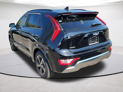 Aurora Black Pearl 2025 Kia Niro SX