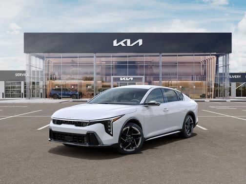 Snow White Pearl 2026 Kia K4 GT-LINE