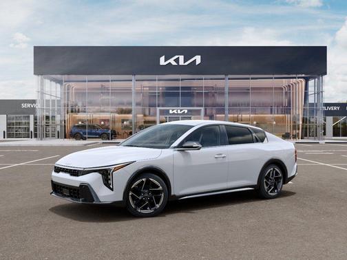 Snow White Pearl 2026 Kia K4 GT-LINE