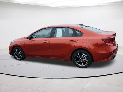 Fire Orange 2022 Kia Forte LXS