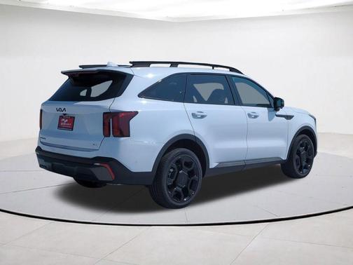 Glacial White Pearl 2025 Kia Sorento SX Prestige