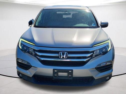 Lunar Silver Metallic 2017 Honda Pilot EX-L
