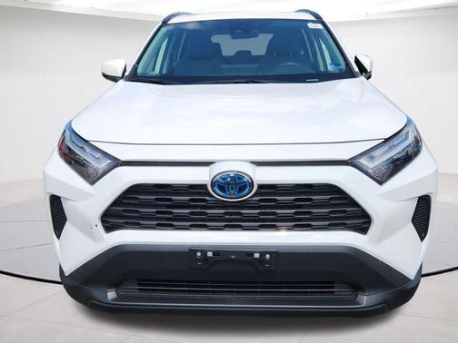 Ice 2024 Toyota RAV4 Hybrid XLE