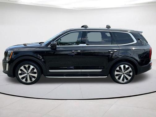 Ebony Black 2022 Kia Telluride S