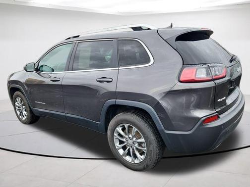 Granite Crystal Clearcoat Metallic 2019 Jeep Cherokee Latitude Plus