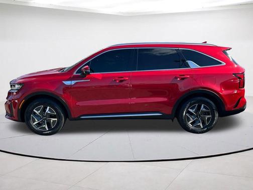 Red 2022 Kia Sorento Hybrid S