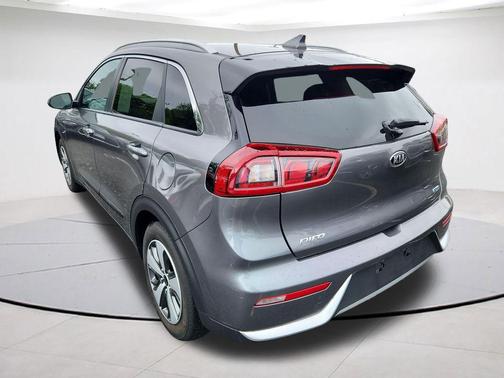Metal Stream 2018 Kia Niro LX