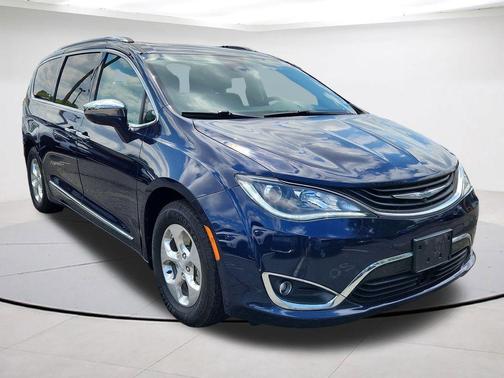 Jazz Blue Pearlcoat 2018 Chrysler Pacifica Hybrid Limited