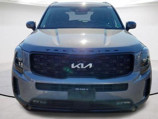 Everlasting Silver 2022 Kia Telluride SX